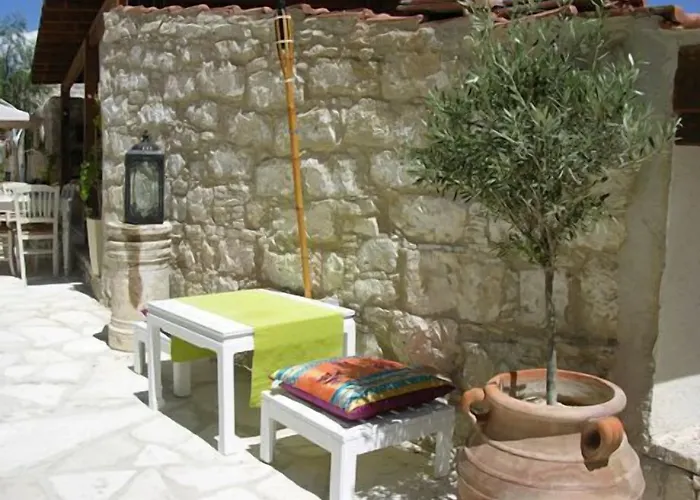 Avalon Traditional Village