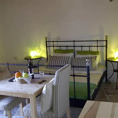 Avalon Traditional Village בית כפרי