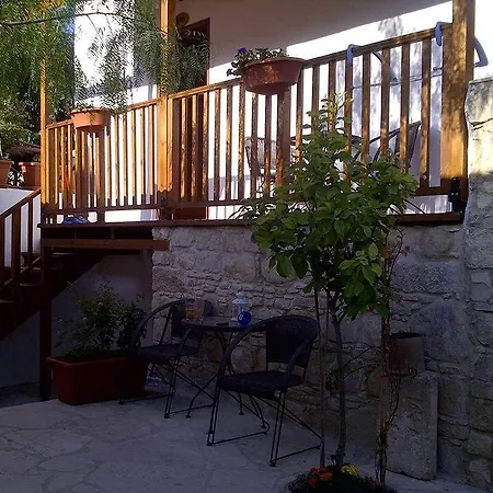 Avalon Traditional Village Landhuis Limasol