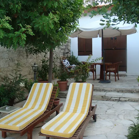 Landhuis Avalon Traditional Village Limasol