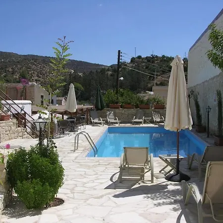 Avalon Traditional Village בית כפרי לימסול