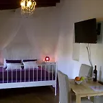 Gospodarstwo wiejskie Avalon Traditional Village Limassol