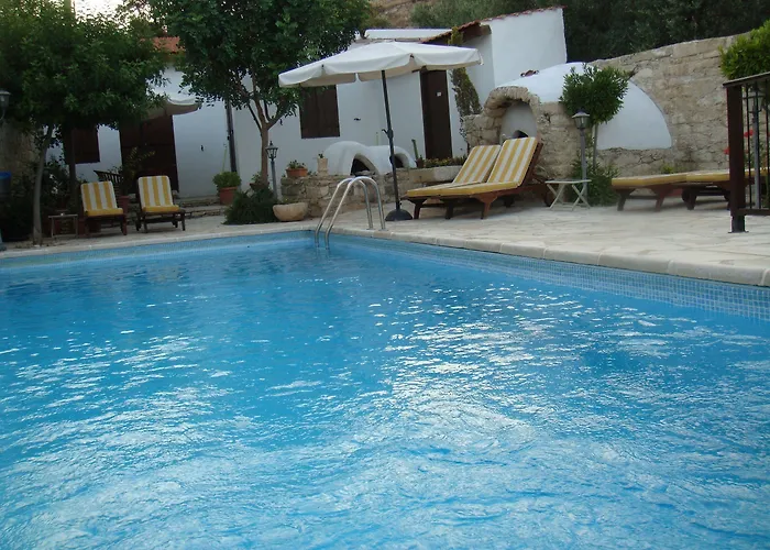 Casa di campagna Avalon Traditional Village *