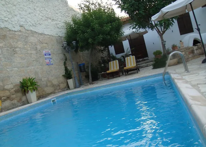 Avalon Traditional Village Casa di campagna *