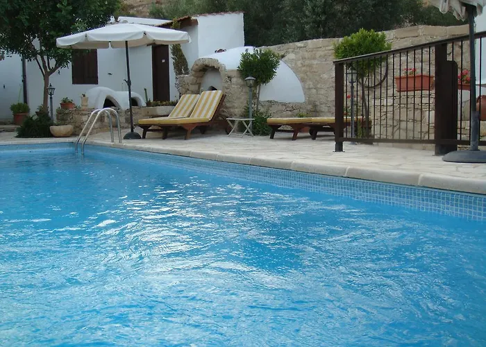 Casa di campagna Avalon Traditional Village *