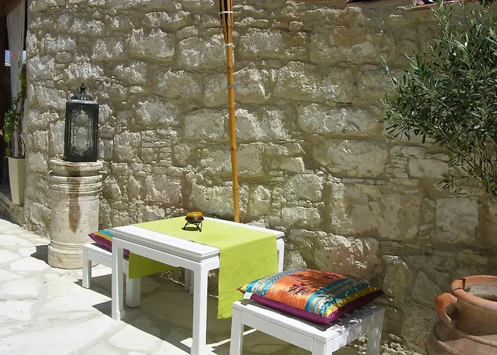 Avalon Traditional Village Limisso